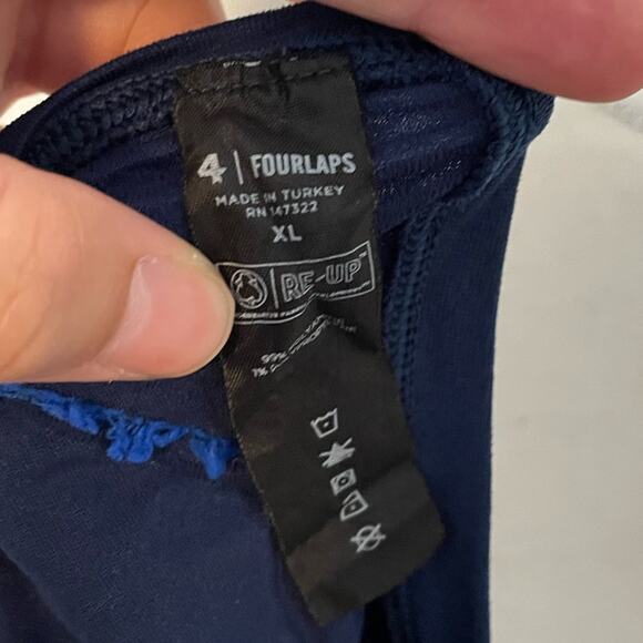 Four laps Performance Tank - Picture 4 of 4